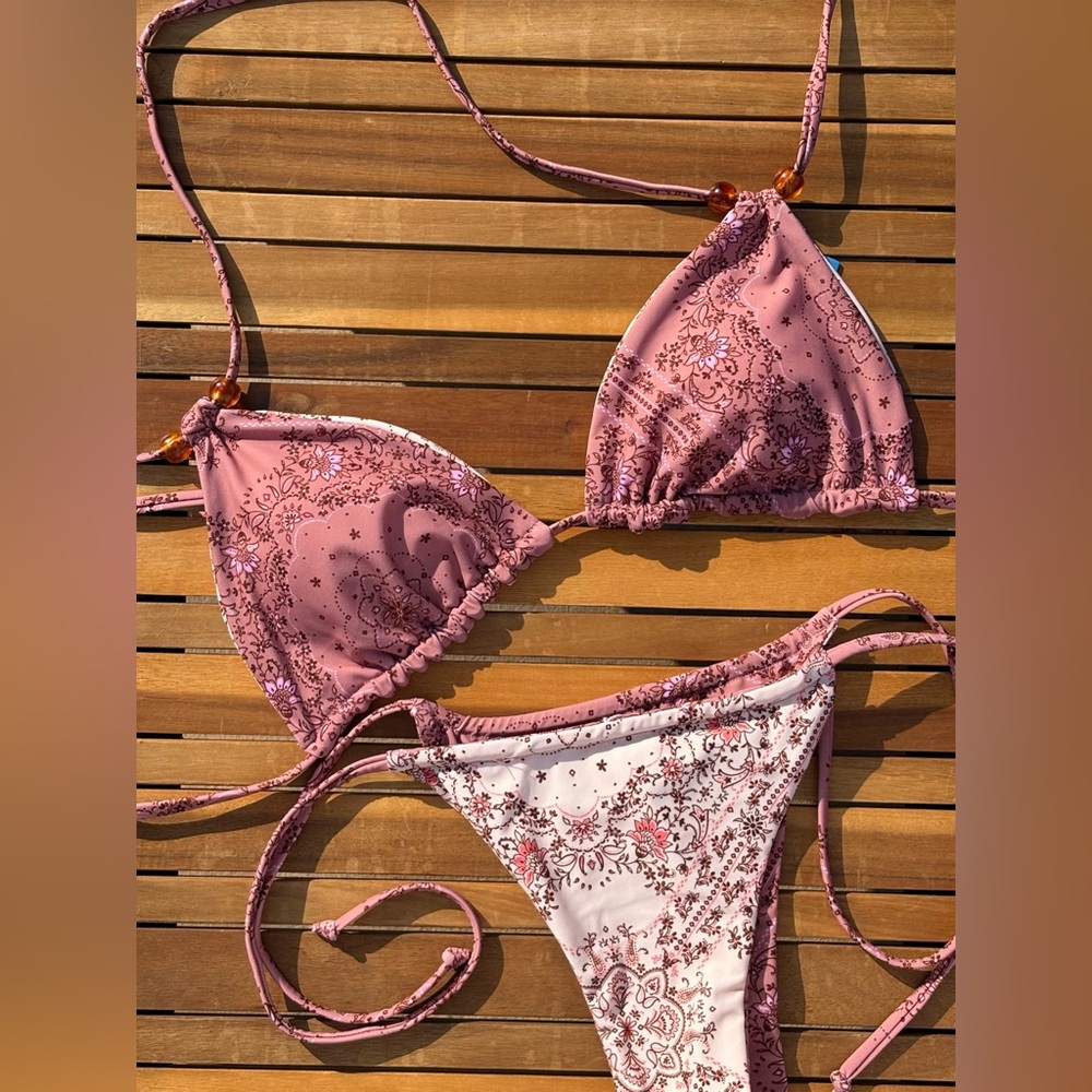 SMALL NWT Paisley Pink Blush Cream Mauve Reversible Adjustable String Bikini - Picture 4 of 10